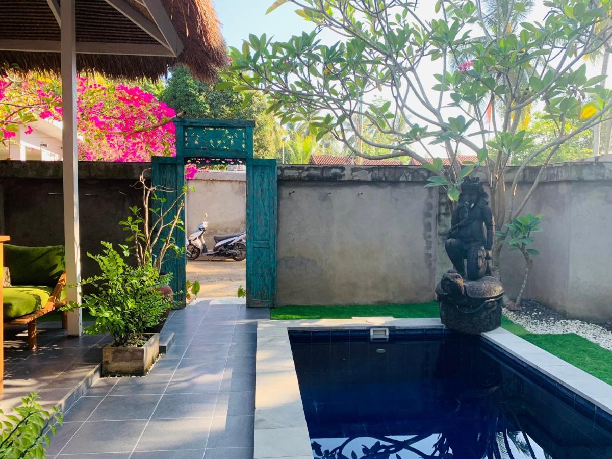 Mewali Villa'S Kuta  Luaran gambar