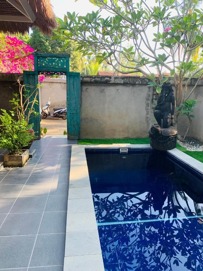 Mewali Villa'S Kuta  Luaran gambar