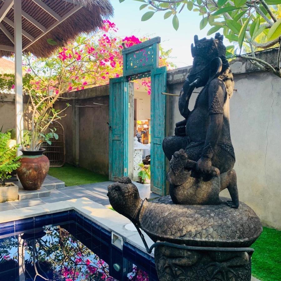 Mewali Villa'S Kuta  Luaran gambar