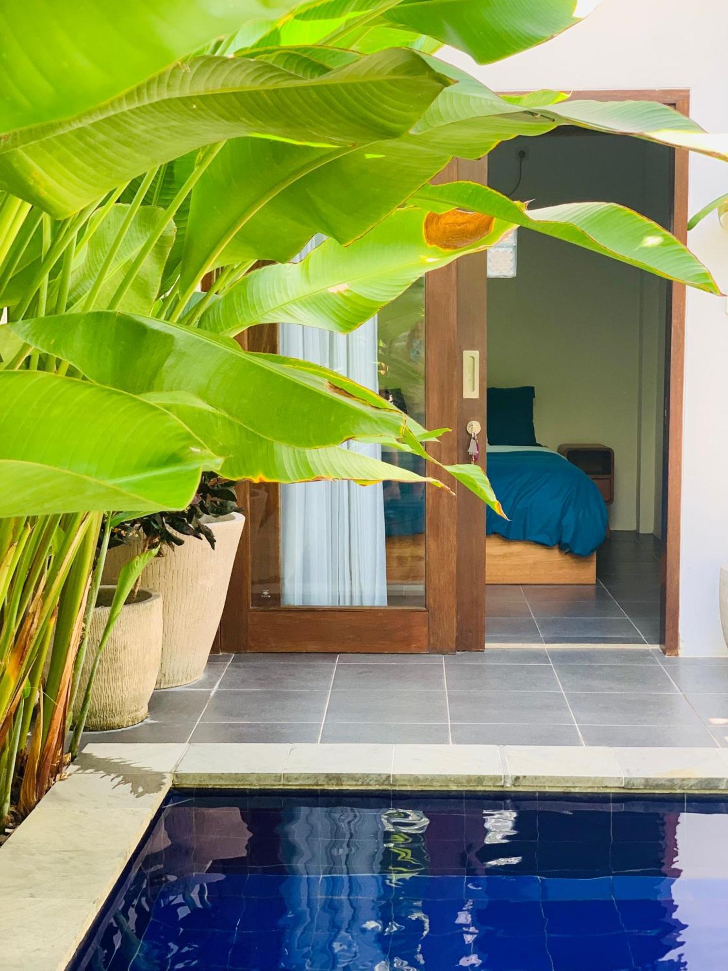 Mewali Villa'S Kuta  Luaran gambar