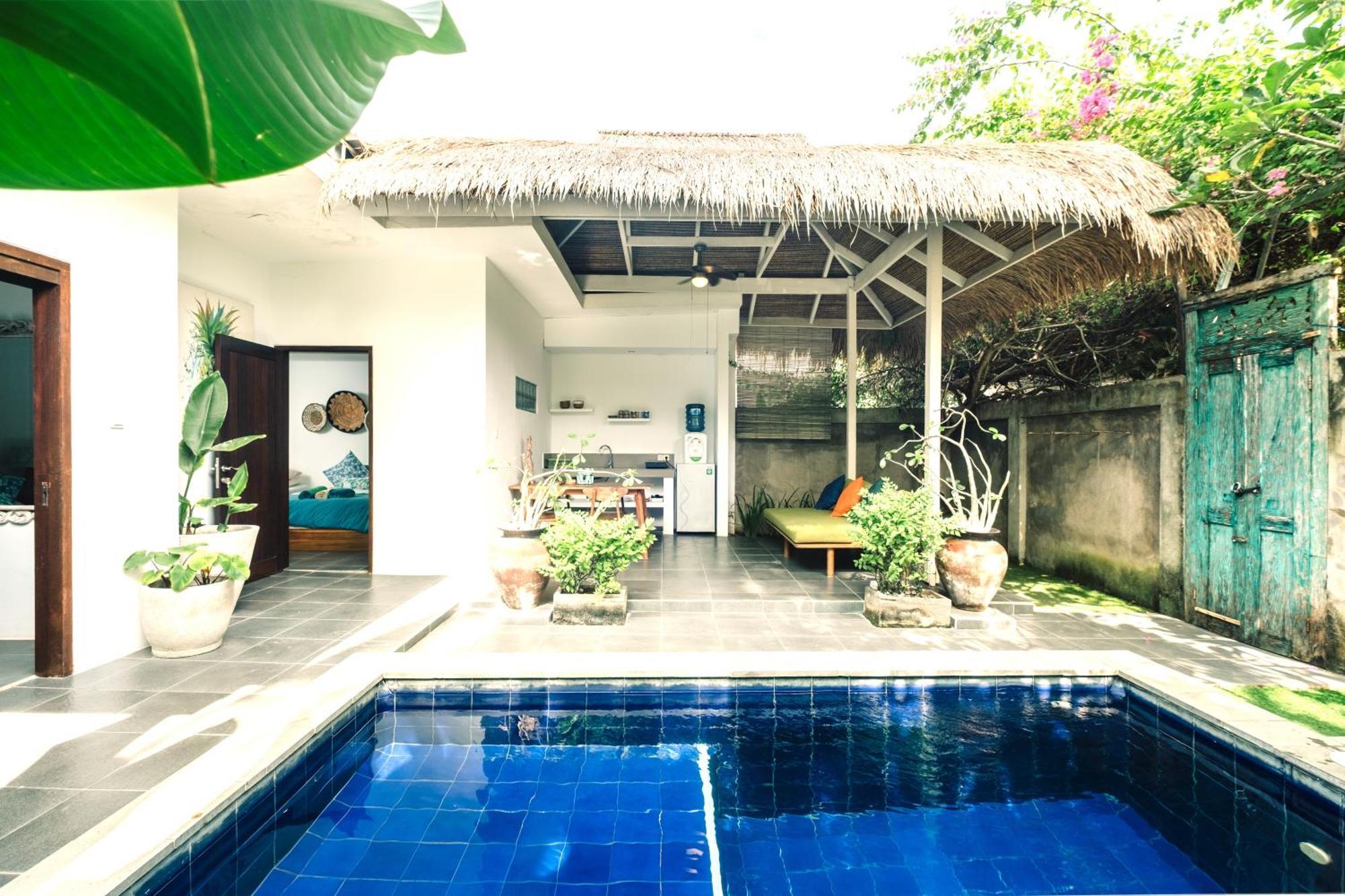 Mewali Villa'S Kuta  Luaran gambar