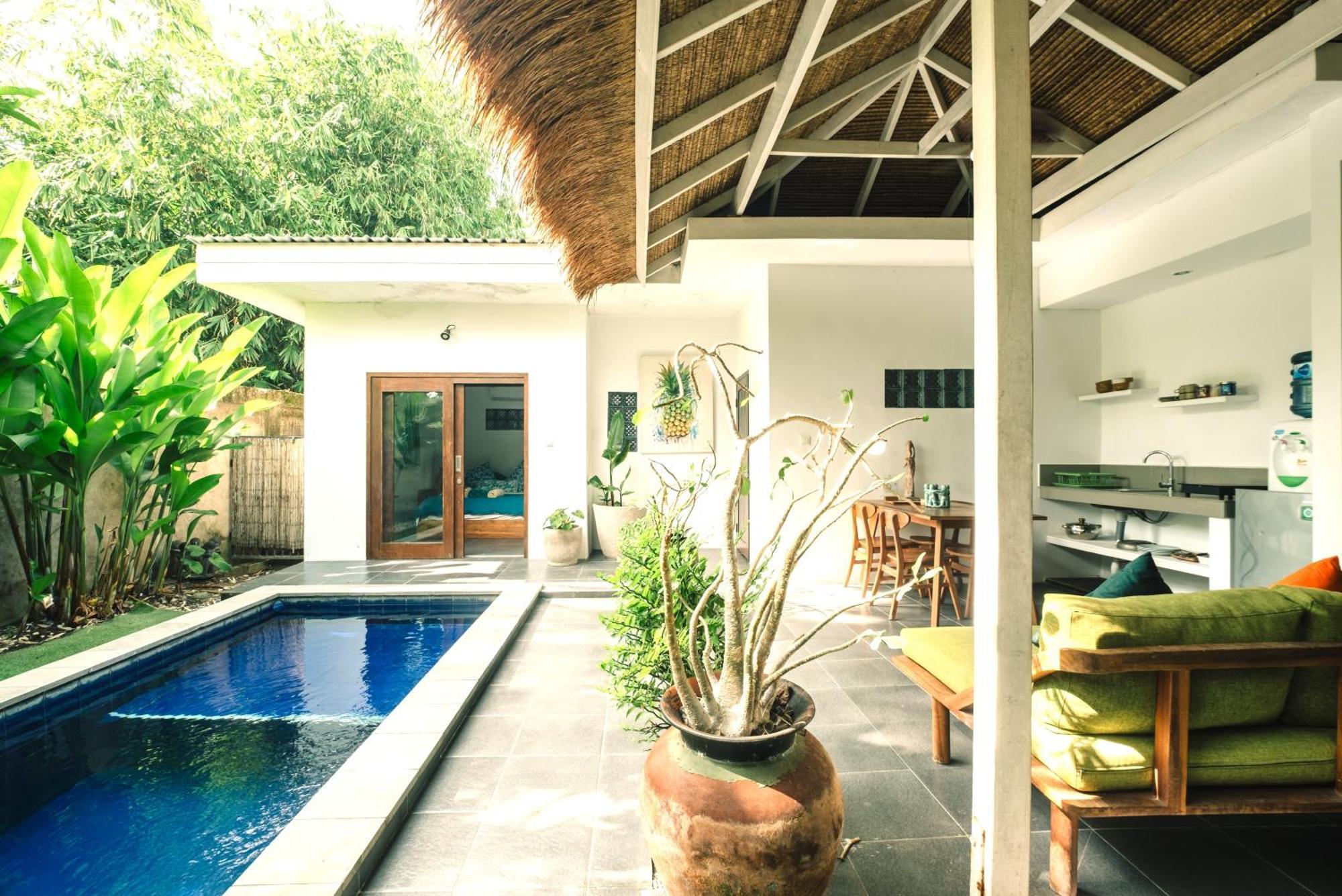 Mewali Villa'S Kuta  Luaran gambar