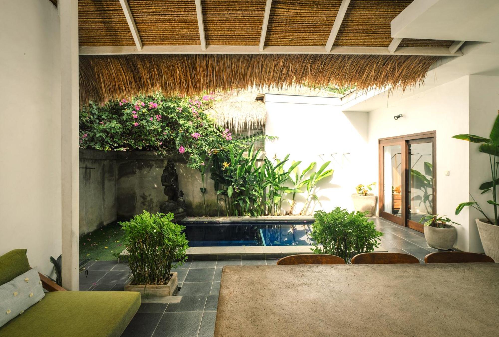 Mewali Villa'S Kuta  Luaran gambar