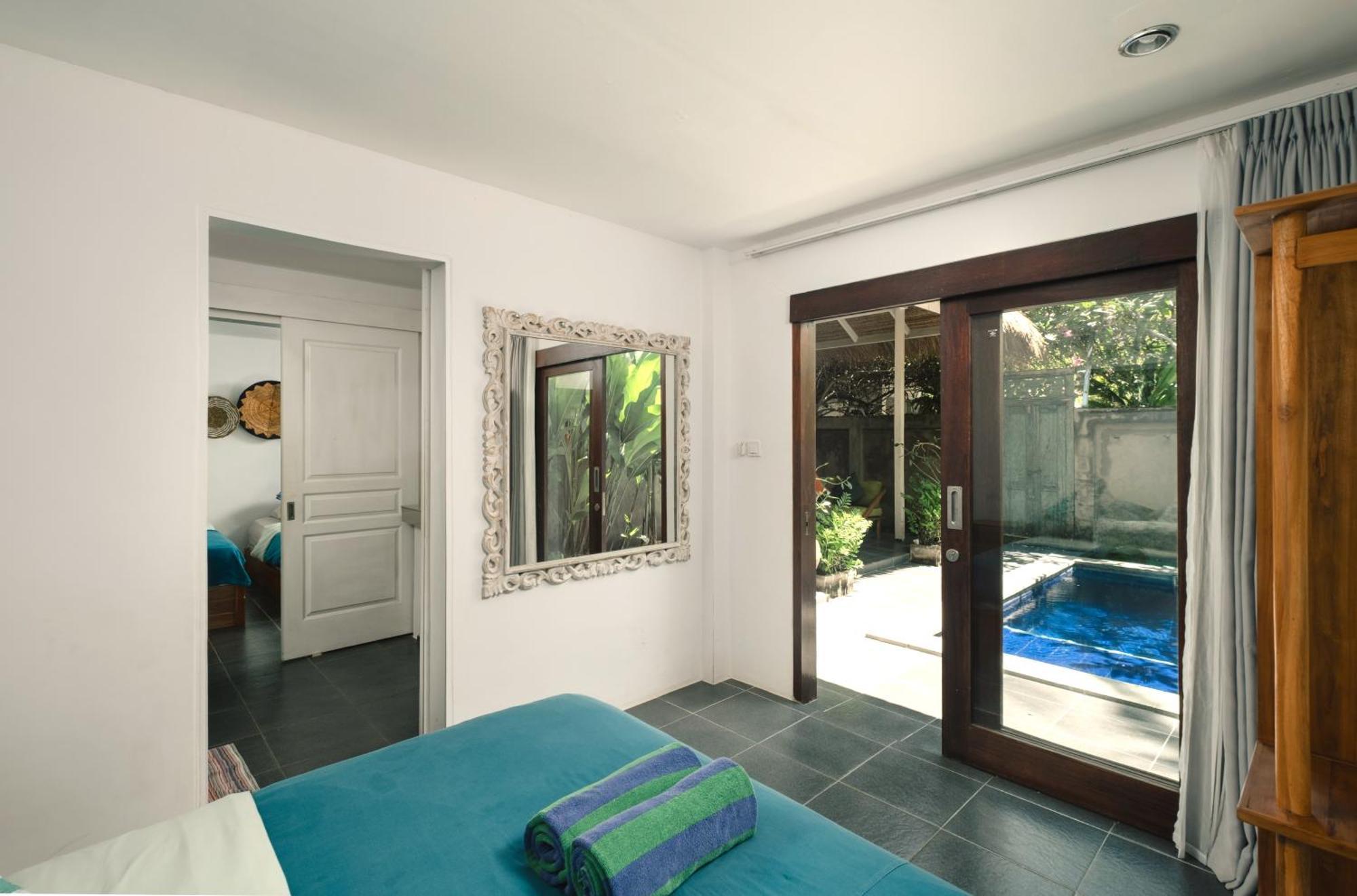 Mewali Villa'S Kuta  Luaran gambar